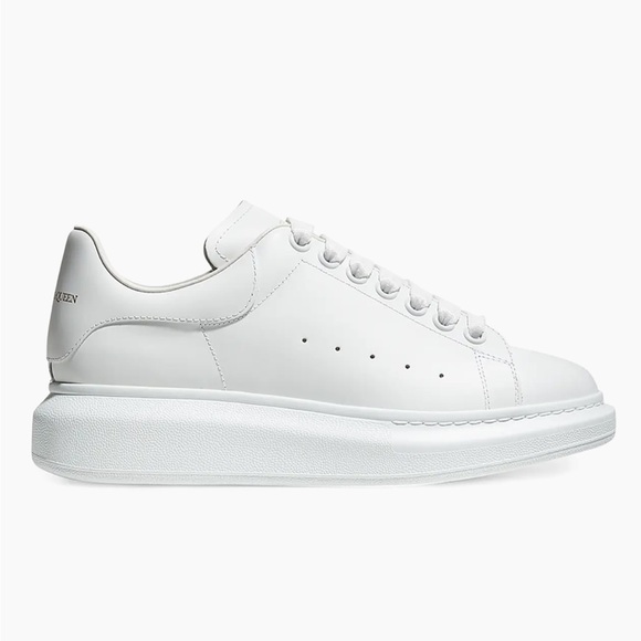 Alexander McQueen Women’s Oversized Sneaker in White Size 41 - Picture 2 of 14